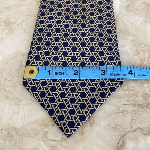 Hermes 100% Silk Tie Geometric Pattern - Picture 8 of 8